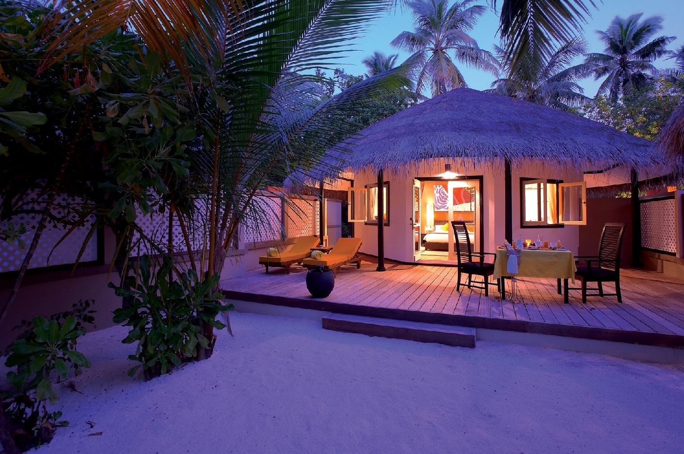 Angsana Resort & Spa Maldives Velavaru Bilder | Bild 1
