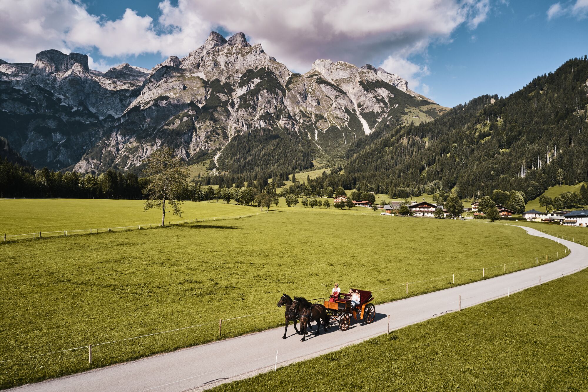 Ganzkörpermassage: Foto vom Wellnesshotel Travel Charme Bergresort Werfenweng | Wellness Salzburger Land