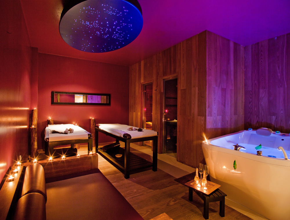 подсветка для кухни. подсветка в спальне. ргб гибкий неон подсветка. Park inn нижний тагил. декоративное освещение в доме.