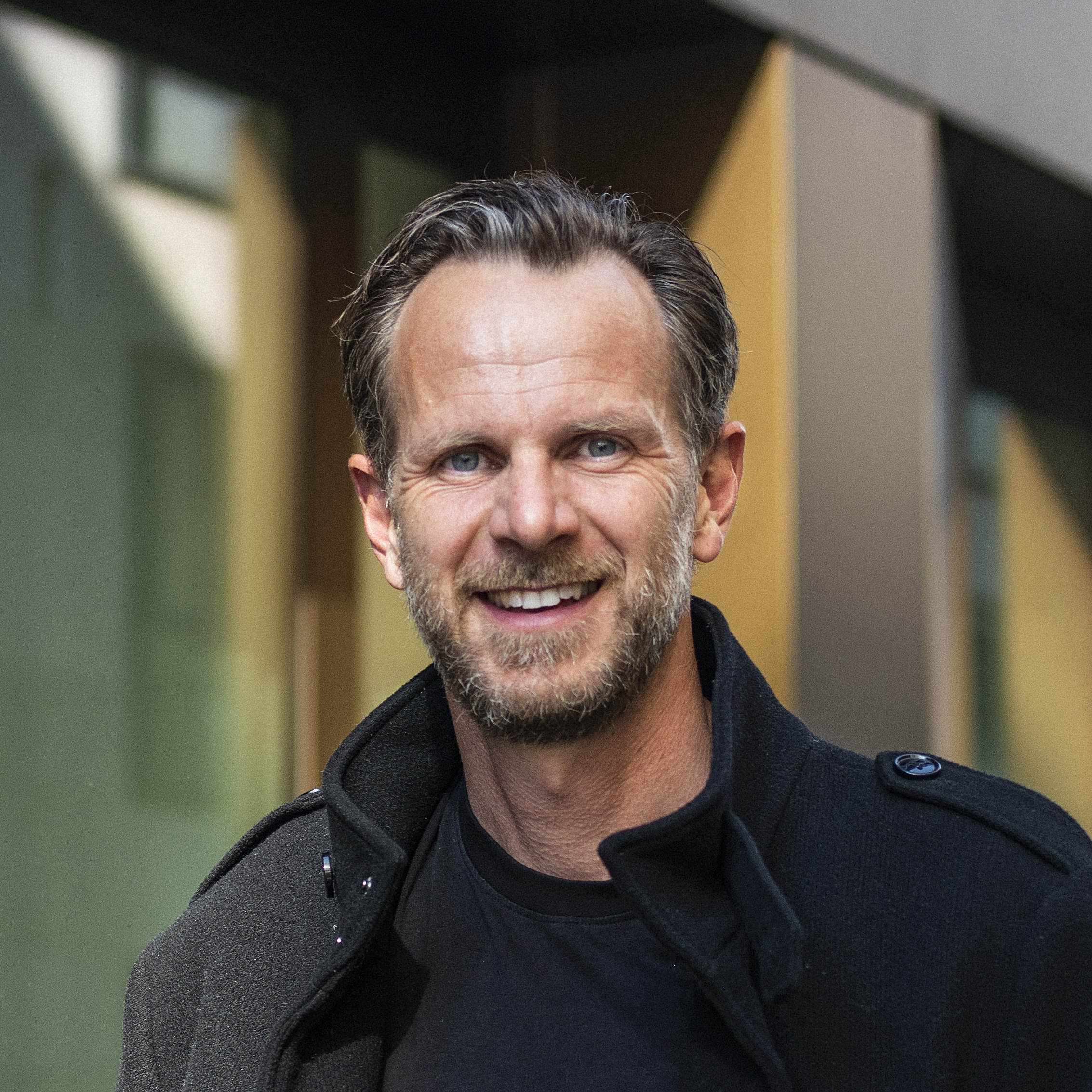 Interview: Dr. Martin Inderbitzin, Neurowissenschaftler, Autor, Keynote-Speaker, Krebsüberlebender